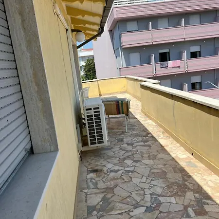 Casa Gialla Guest house Roseto Degli Abruzzi